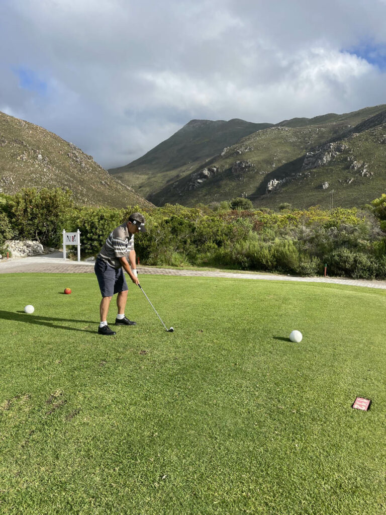 Footprints in Kleinmond is near the golf course